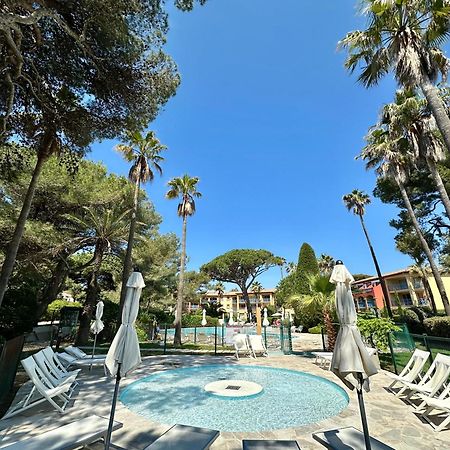 Badine Beach 5P Plage Piscine Balneo Clim Jardin Exotique Hyères Exteriör bild